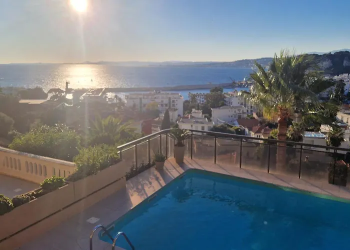 Mont Boron Proche Du Port ניס