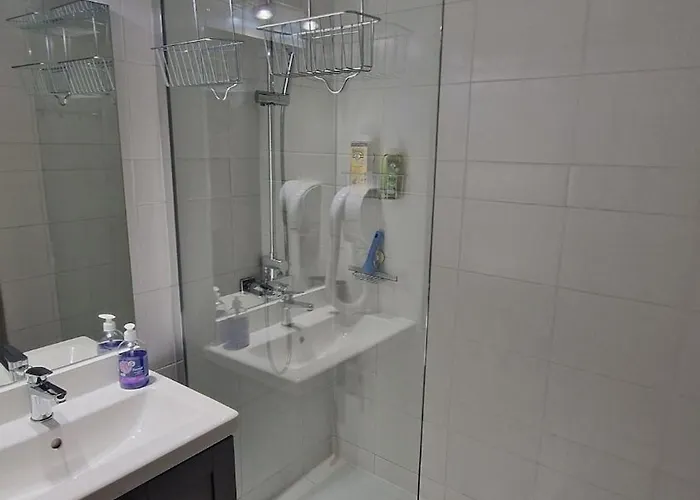 Mont Boron Proche Du Port Nizza